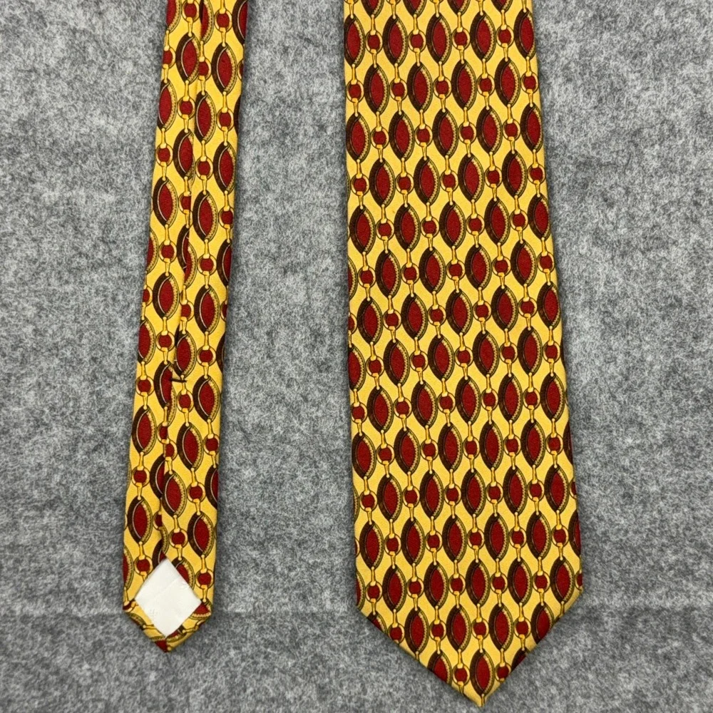 VTG Brooks Brothers Tie Mens Yellow Red Geometric Chain Link Silk Makers USA Y2K